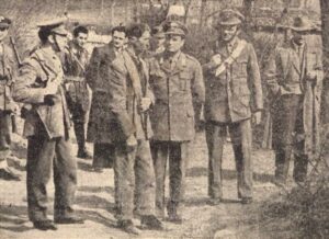 Guerrino Costi sul luogo dell'attentato.